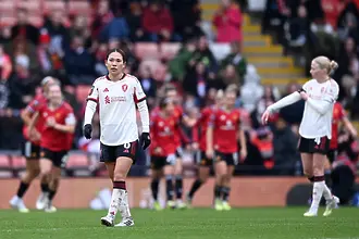 Манчестър Юнайтед спечели дербито с Ливърпул и закотви „червените“ на дъното