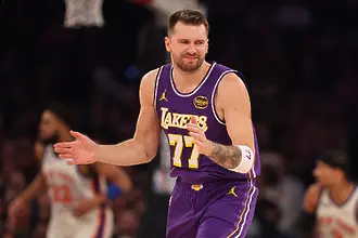 Лос Анджелис Лейкърс победи, но загуби Лука Дончич (ВИДЕО)