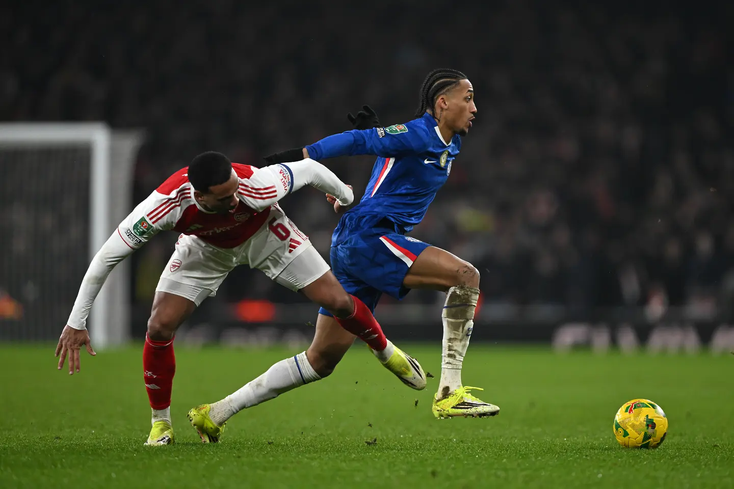 Габриел Магаляеш, Жоао Педро, Арсенал - Челси / Getty Images