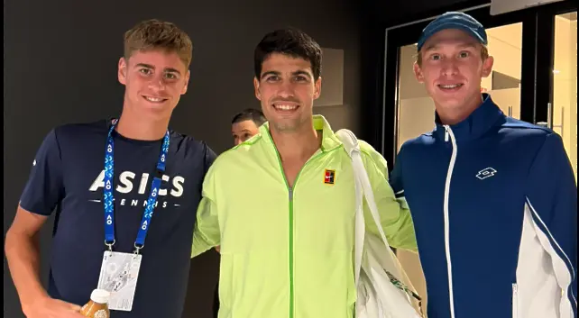 Българският финалист на Australian Open се щракна за спомен с Карлос Алкарас