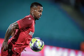 Давид Пастор удавил мъката си в алкохола 