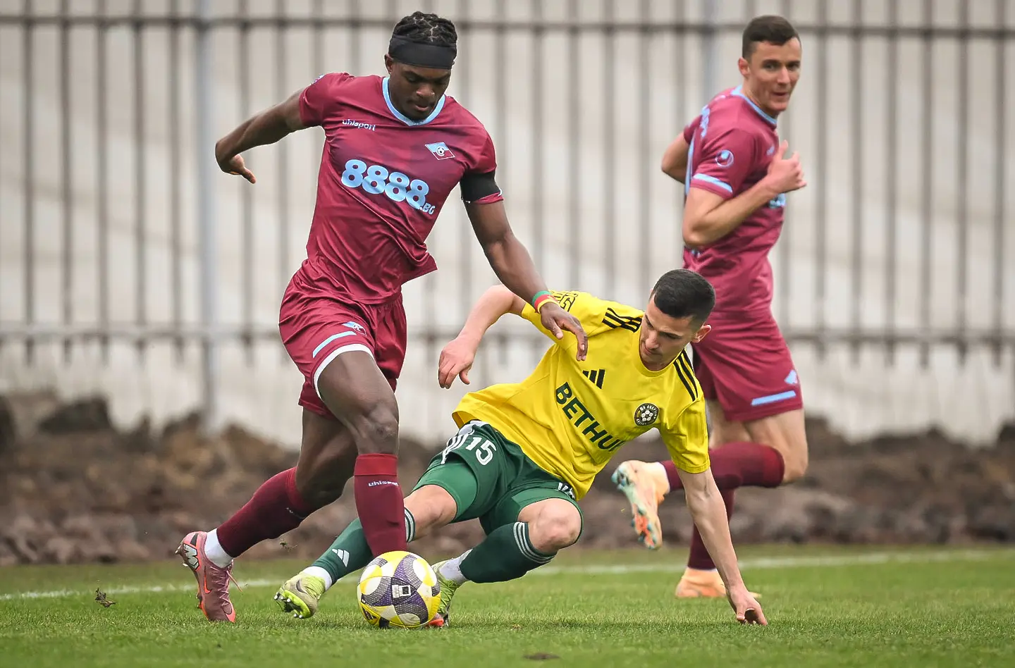 Бертран Фурие, Богдан Костов / startphoto.bg