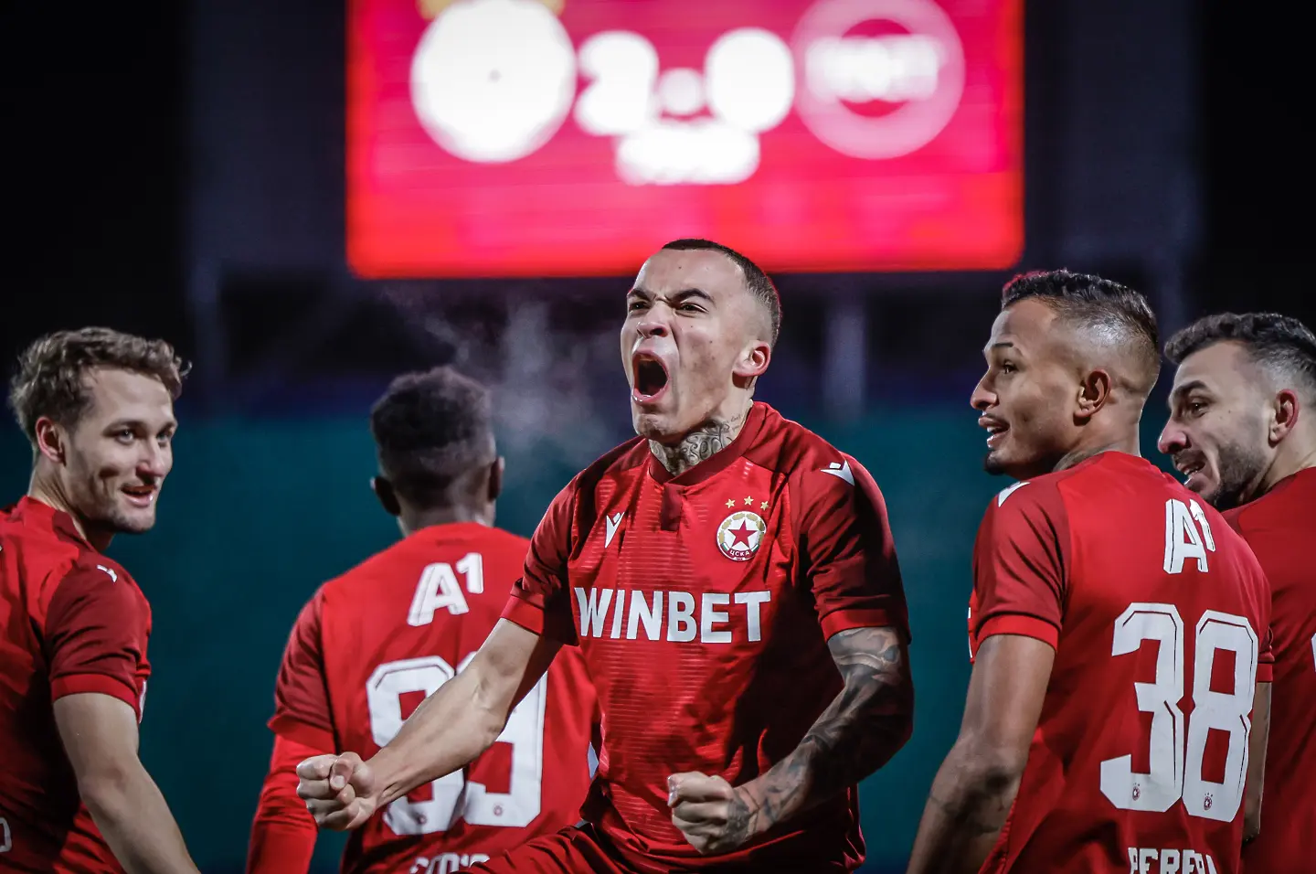 Макс Ебонг: Искаме да печелим всеки мач, Лапоухов ми разказа за ЦСКА (ВИДЕО)