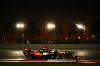 Шампионът във Формула 1 показа с какъв цвят болид ще брани титлата