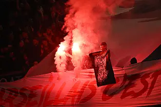 Френската полиция предотврати зловещ сблъсък между фенове на ПСЖ и Марсилия