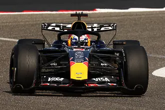 Верстапен доминира в Бахрейн, Сайнс с обещаващ старт за Уилямс