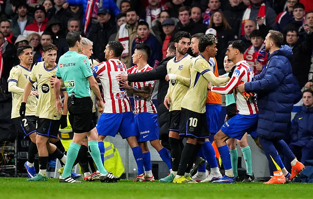 Напрежение на Атлетико Мадрид - Барселона / Getty Images 