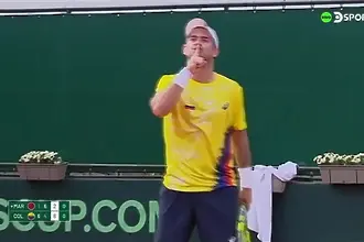 Скандал на Купа „Дейвис“: напрежение в Мароко след като фенове атакуваха тенисисти с бутилки (ВИДЕО)