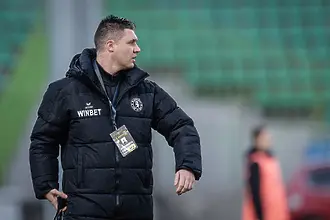 Симов: Изпитваме трудности срещу затворени отбори, които не идват да се надиграват