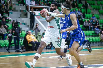 Балкан смаза Спартак за Купата, плевенчани вкараха само 4 точки в първата четвърт