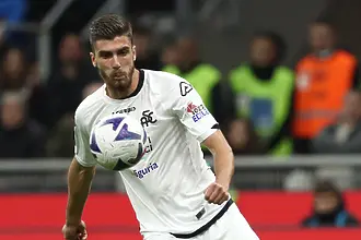 Петко Христов с контузия, Специя остава в опасната зона