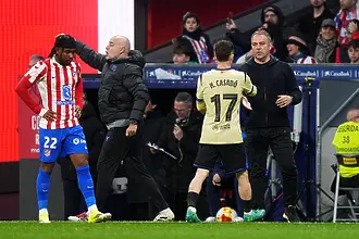 Барселона предлага нов договор на халф