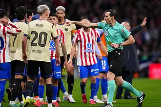 Барселона с безпрецедентен ход: официална жалба срещу съдийството в Испания и искане за санкции