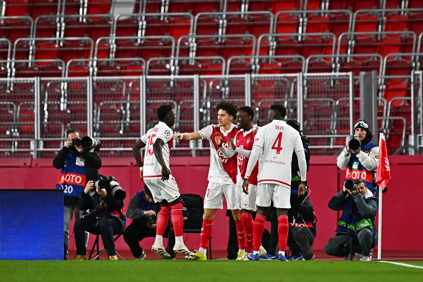 На живо: Монако - ПСЖ (Състави)