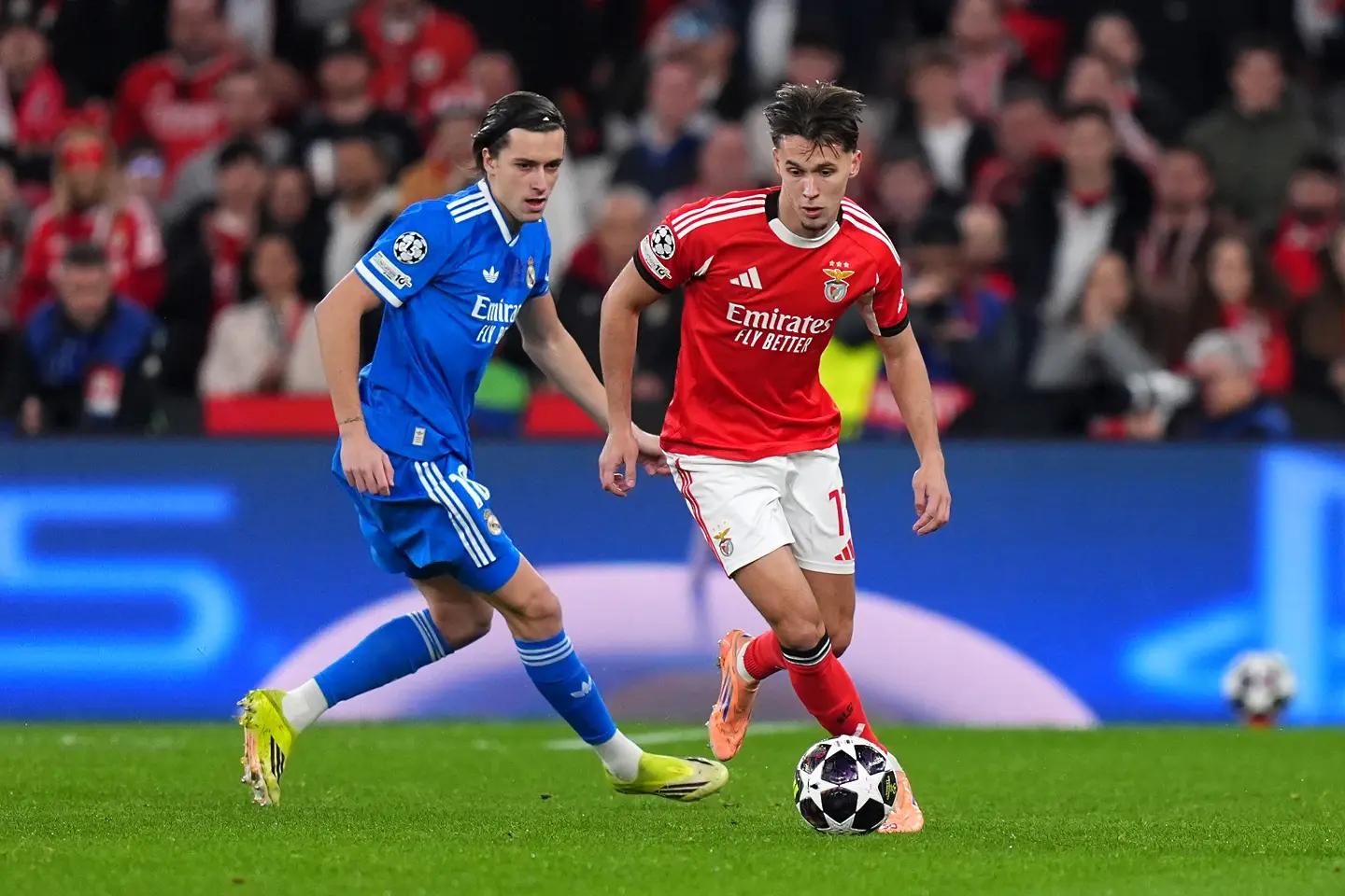 Реал Мадрид взе реванш срещу Бенфика, Винисиус в центъра на расистки скандал