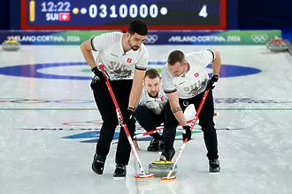 Бронзът в кърлинга при мъжете отиде при Швейцария