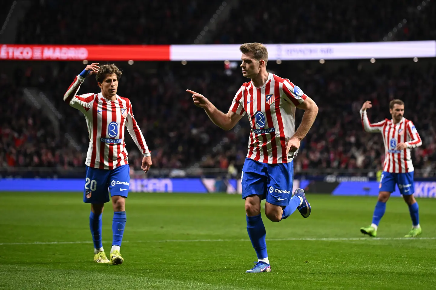 Александър Сьорлот / Getty Images