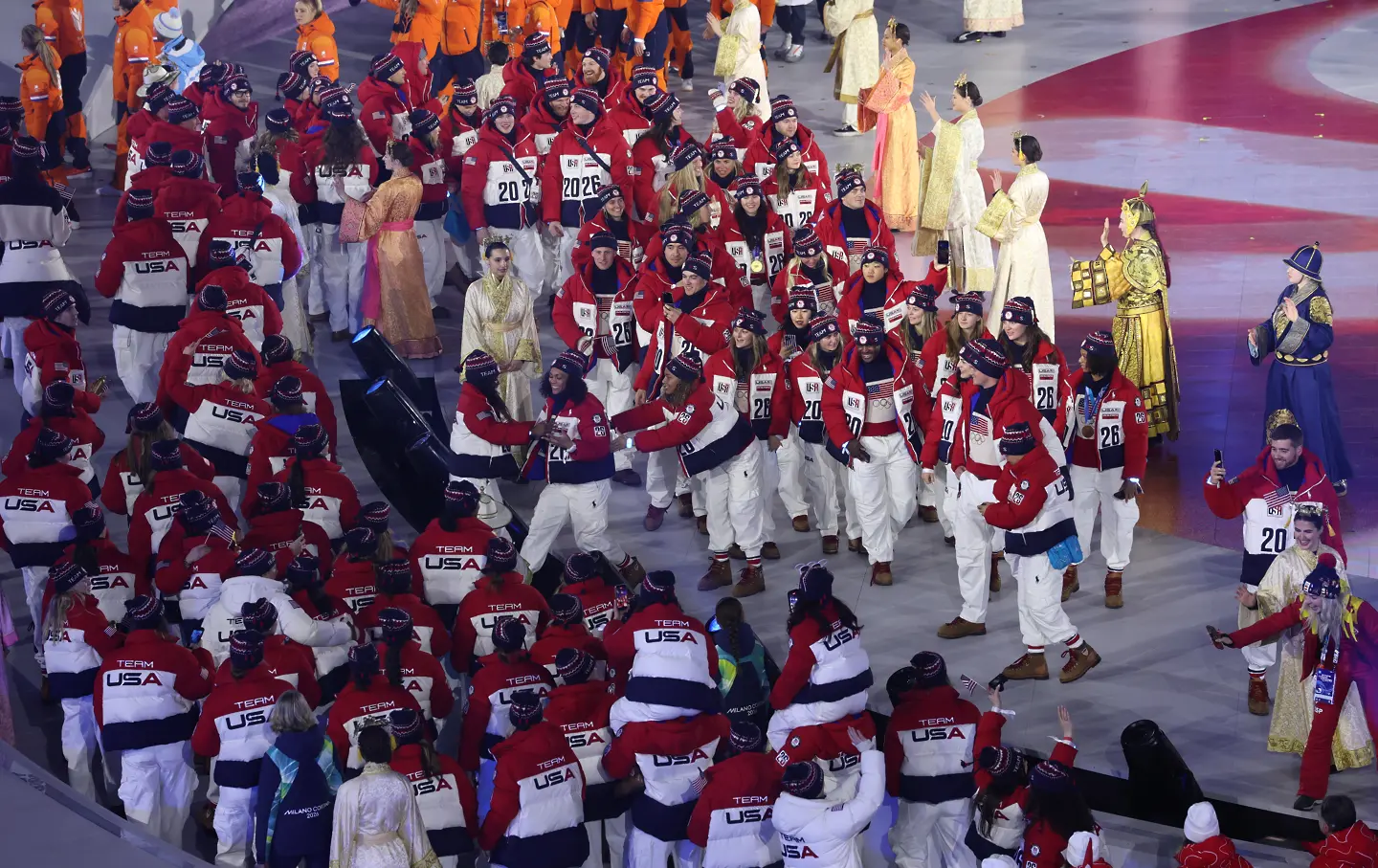 На живо: Церемонията по закриването на Зимните олимпийски игри