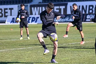 Чорбаджийски започна тренировки с Локо Пловдив