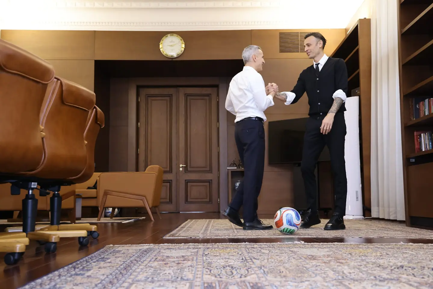 Димитър Бербатов и Андрей Гюров / www.facebook.com/Government.of.Bulgaria