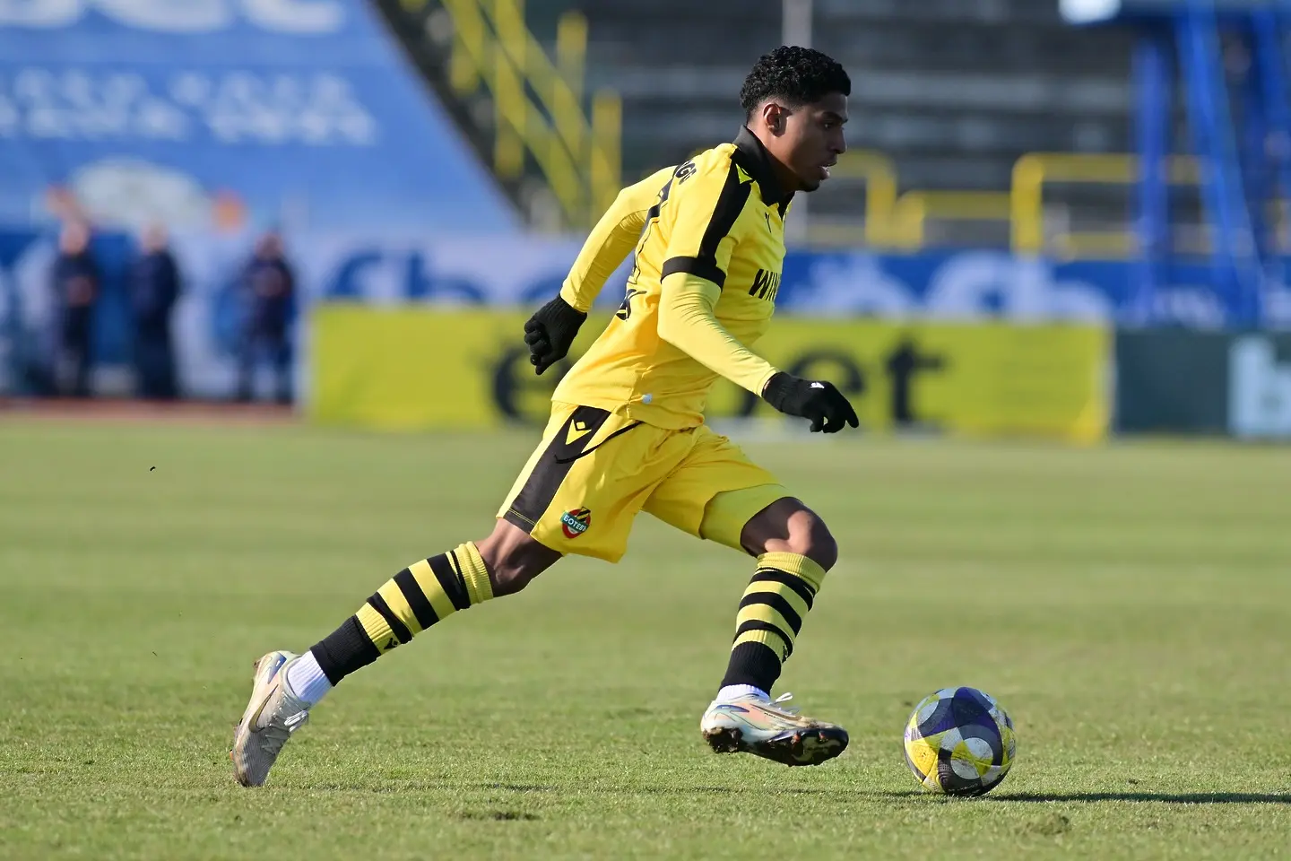 На живо: Монтана - Ботев Пловдив (Състави)