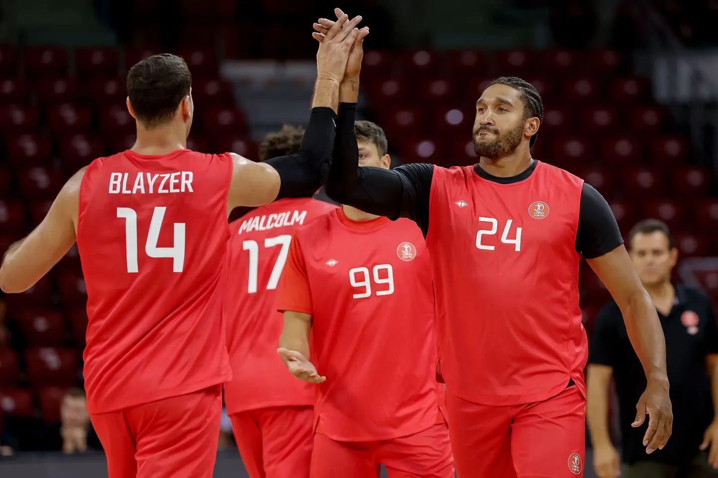 Апоел Тел Авив  / startphoto.bg