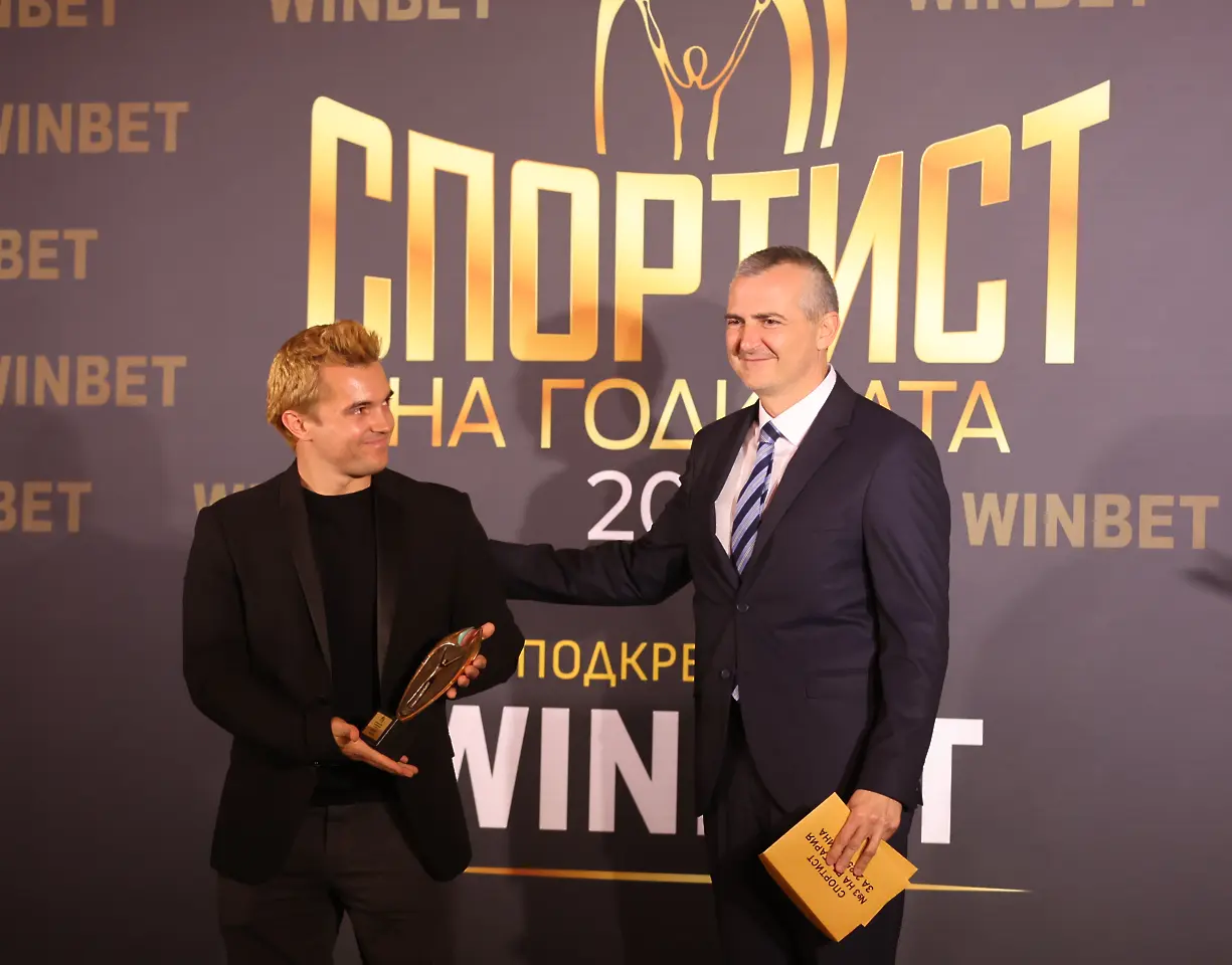 Алберт Попов / startphoto.bg