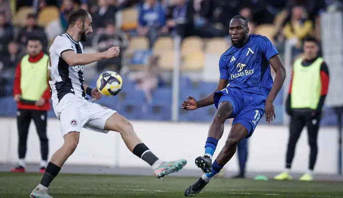 Шоу на „Герена“: Левски изтръгна зрелищен успех над Локомотив София