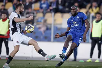 Шоу на „Герена“: Левски изтръгна зрелищен успех над Локомотив София