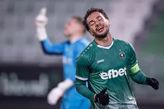 Лудогорец пред тотална капитулация, едва се спаси от Локомотив Пловдив в Разград