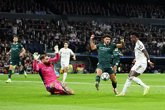 Мачове от Шампионска лига в работно време - УЕФА обяви програмата за осминафиналите