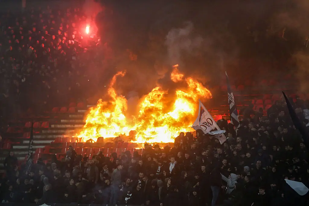 Пожар в сектора с фенове на Партизан на стадиона на Цървена звезда / Getty Images 