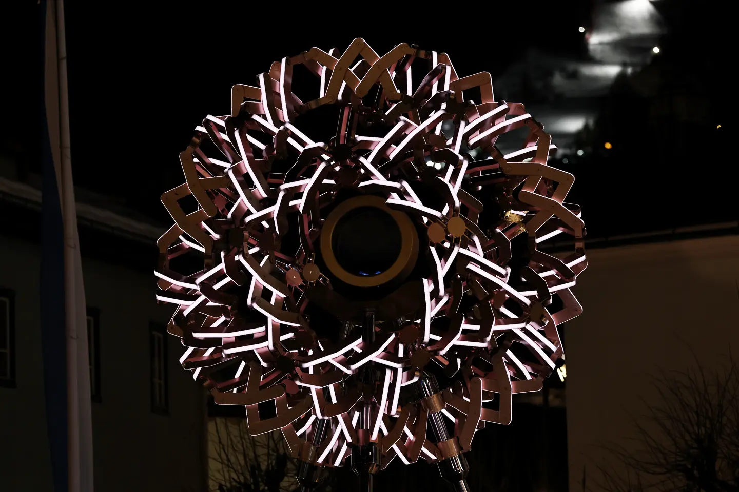 Олимпийският огън бе загасен / Getty Images