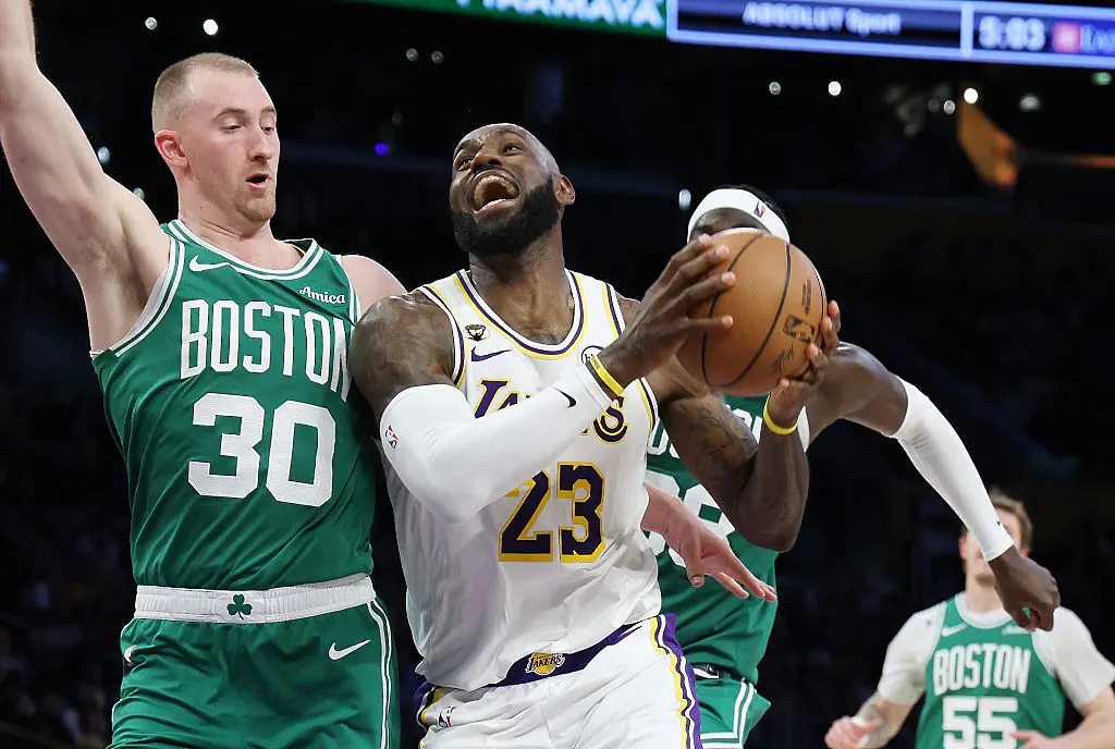 Леброн Джеймс срещу Бостън Селтикс / Getty Images 