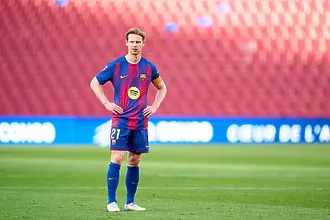 Тежък удар за Ханзи Флик: Френки де Йонг е аут минимум за месец след мускулно разкъсване