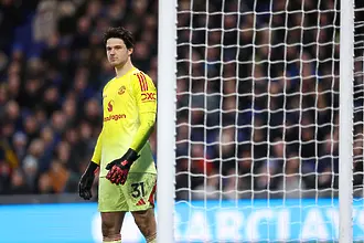 Вратарят на Манчестър Юнайтед призова за по-голяма защита 