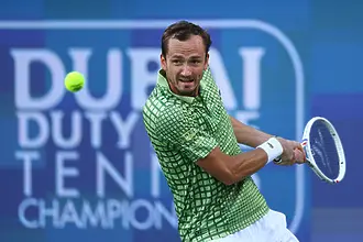 Без финал в Дубай - титла за Медведев