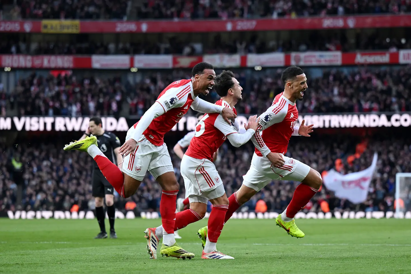 Арсенал с шампионска победа в дербито срещу Челси