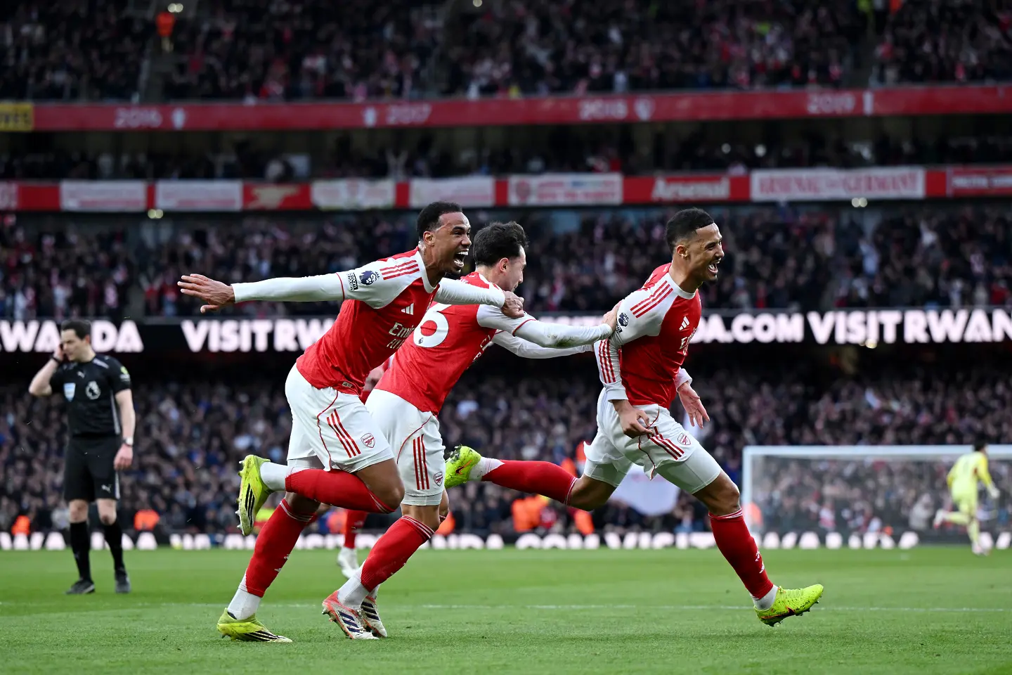 Арсенал с шампионска победа в дербито срещу Челси