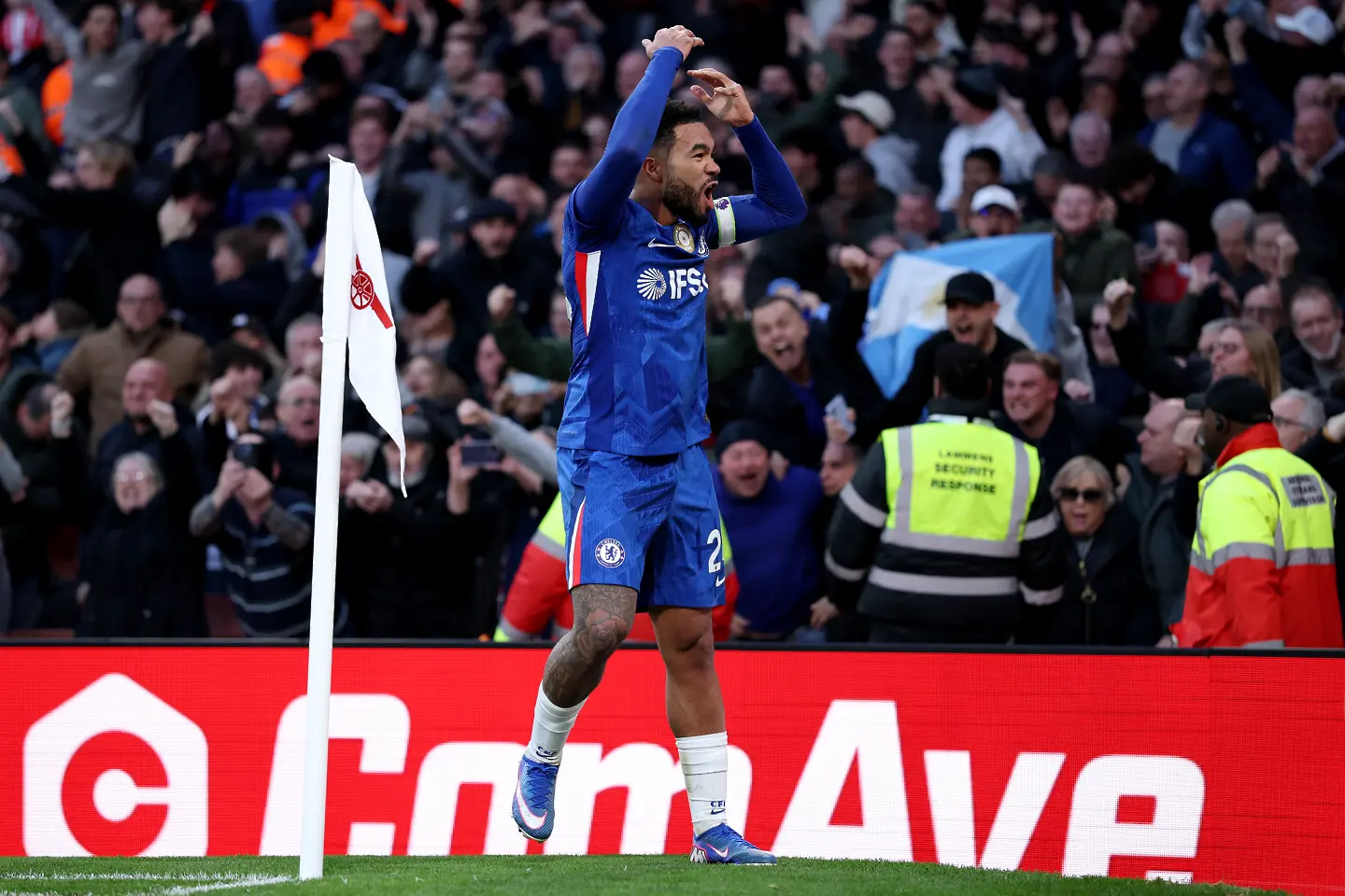 Арсенал с шампионска победа в дербито срещу Челси