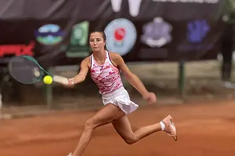 Росица Денчева загуби само три гейма на старта на турнир в Гърция