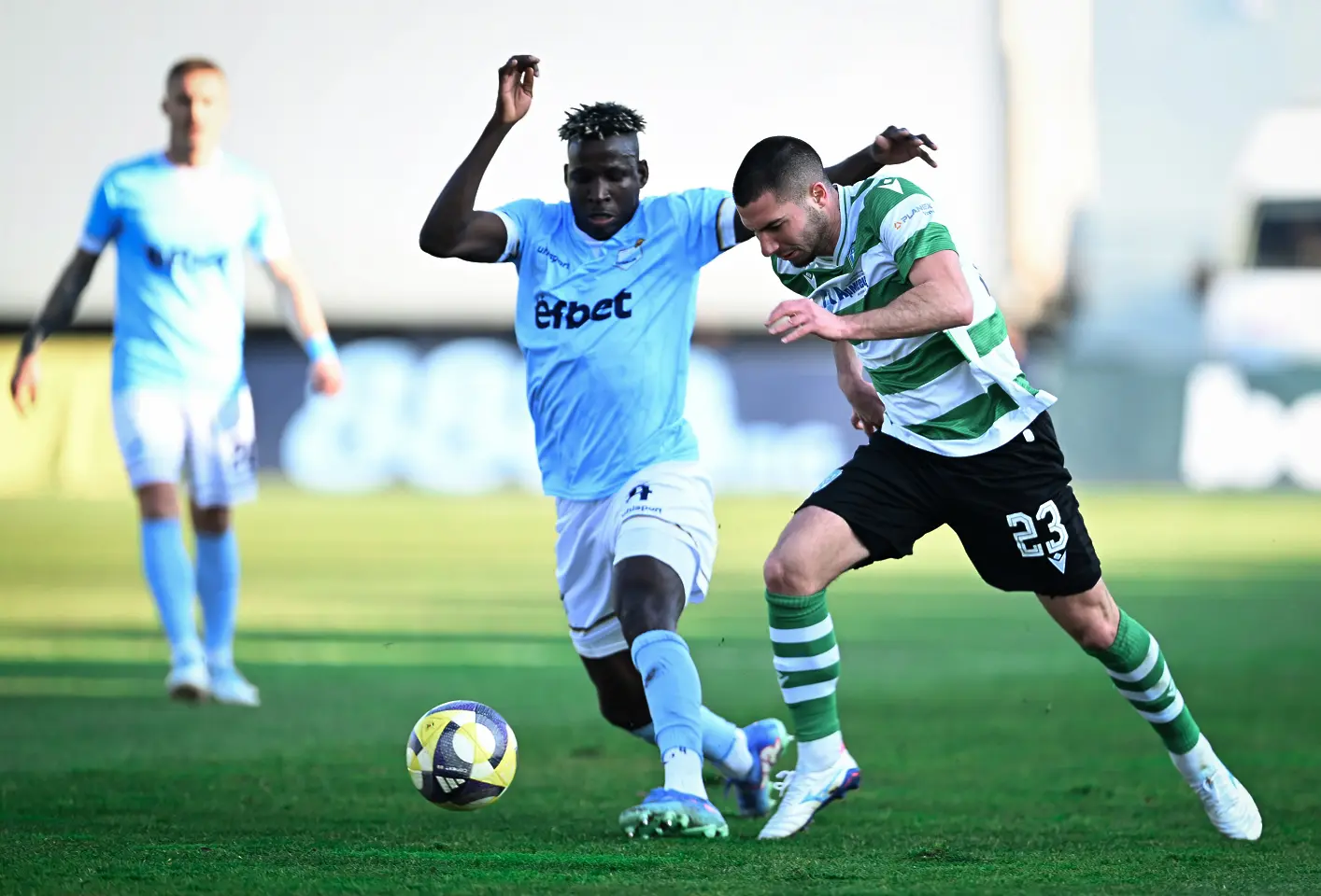 Давид Акинтола, Димитър Тонев / startphoto.bg