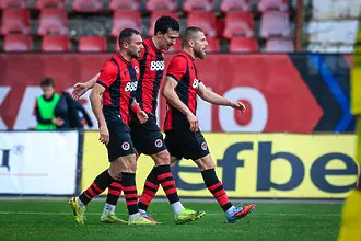 И нелеп автогол не успя да попречи на Локо Сф да победи Добруджа