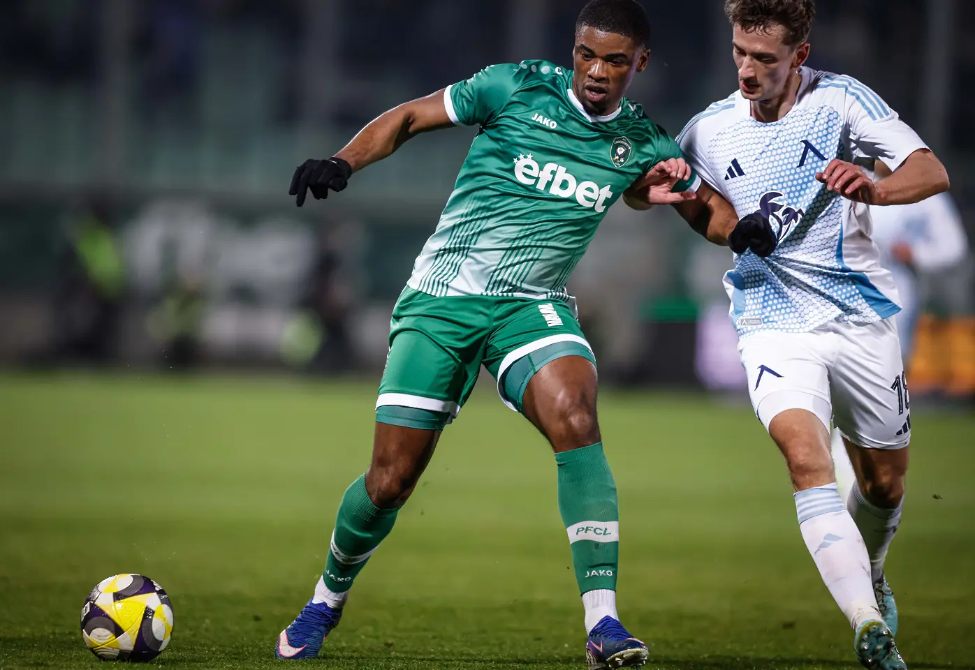 Квадво Дуа, Гашпер Търдин / startphoto.bg