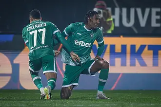 Лудогорец удари Левски болезнено и завърза битката за титлата (ВИДЕО)