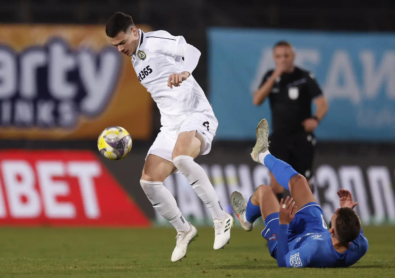 Никола Савич/startphoto.bg