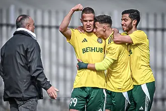 Бездната е пред Берое, Добруджа бутна заралии натам в ключов мач