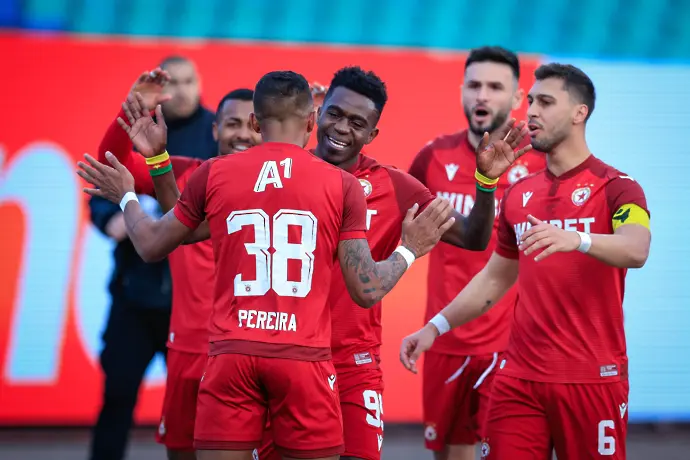 ЦСКА показа красив футбол и пропусна да разгроми Локомотив София (ВИДЕО)