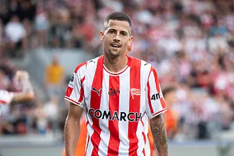 Легия Варшава се измъкна от зоната на изпадащите с успех над Краковия на Минчев