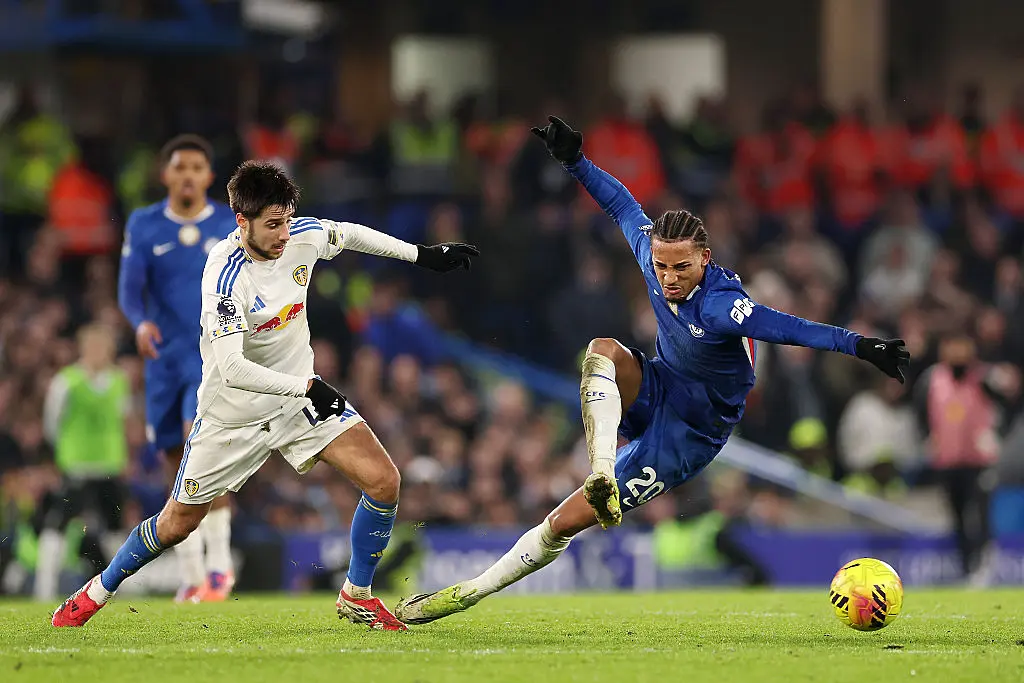 Илия Груев срещу Жоао Педро от Челси/Getty Images 